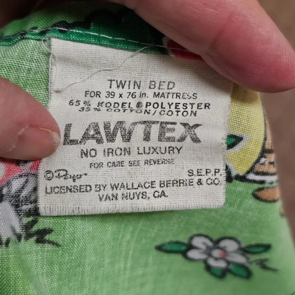 Vtg 1980s Smurfs Village Twin Flat Sheet Lawtex PolyCotton USA Peyo Bright 90x65